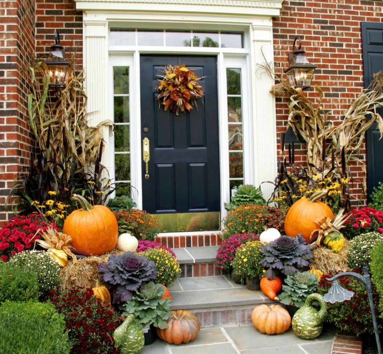 Choose Gorgeous Fall Decor For Your Front Porch | Flower Expertise from ...